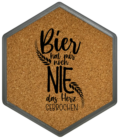 Kork Untersetzer mit Flaschenöffner und Motiv Bier hat mir noch nie das Herz gebrochen