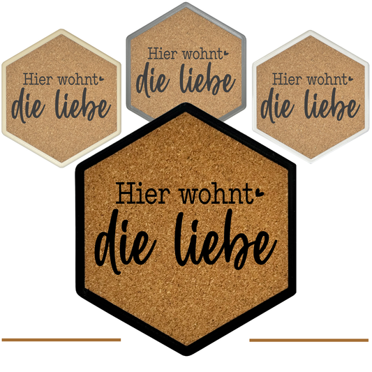 Kork Untersetzer mit Flaschenöffner und Hier wohnt die Liebe Motiv