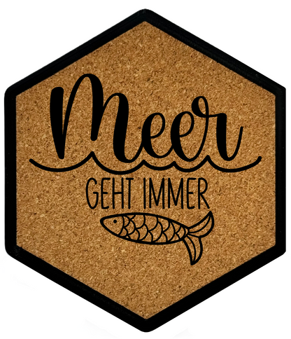 Hochwertiger Kork Getränkeuntersetzer für Bierflaschen und Gläser in maritimen Design mit Gravur