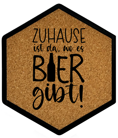 Kork Untersetzer mit Flaschenöffner und Motiv Zuhause ist da, wo es Bier gibt!