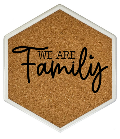 Kork Untersetzer mit Flaschenöffner und Motiv We are Family